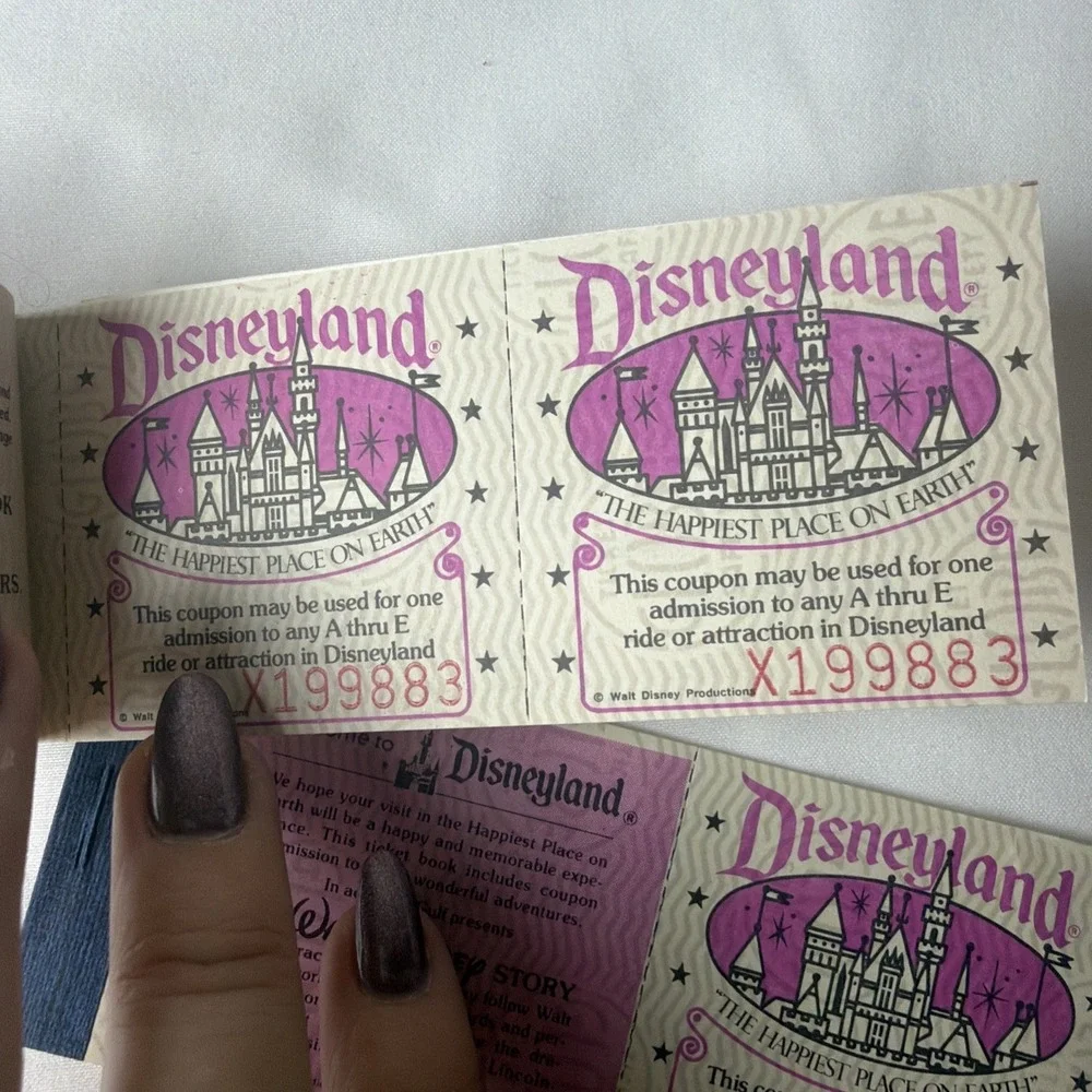 Vintage Disneyland 5 Adventures Courtesy Guest Ticket Book Complete 2 Lot